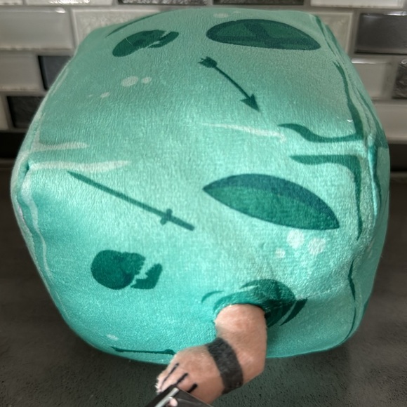 Dungeons & Dragons  GELATINOUS CUBE Plush / Limited  Edition - Rare / BRAND NEW - Picture 5 of 14
